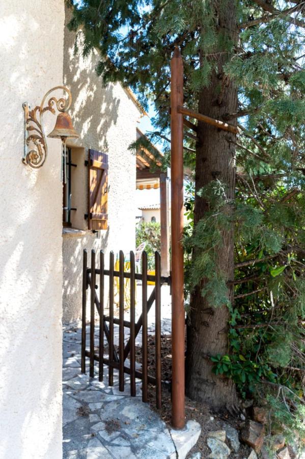 Cosy Studio Just A Stone'S Throw From The Beach Daire Sainte-Maxime Dış mekan fotoğraf